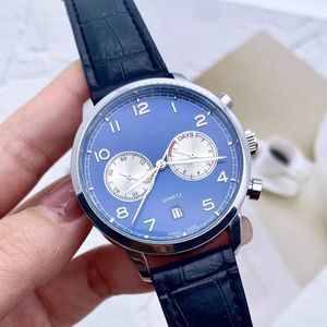 2022 New Five Stitches Luxury Mens Watchesすべてのダイヤルワーククォーツウォッチ高品質のトップブランドホットクロノグラフ時計革ストラップメンF 331o