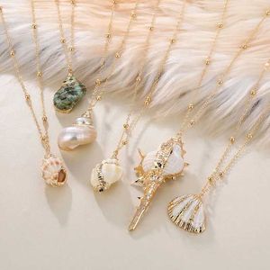 Colares de pingentes de pingente Colar de colar de praia iparam boho pingente feminino corell jóias de verão de verão bohemia s2452599 s2452466