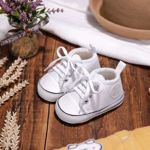 First Walkers White newborn baby shoes warm winter boys and girls toddler shoes canvas sports shoes non slip soft soles babys first step walker Beibei d240525