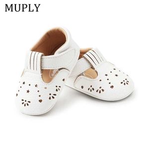 Pierwsze spaceryjne nowe dziewczynki Buty Pierwszy krok Baby Moccasins Sofe Gumowa Przedszkole Przedszkole Pierwszy Krok Pierwszy krok Baby Boots Buty D240525