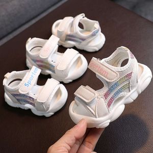 Buty niemowlęcia Baby Girl Buty 1 rok Miękki Sole Niepoślizgowy sandały sportowe dla dzieci chłopców plażowe dzieci sandalia infantil L2405