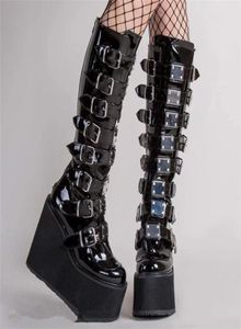 Boots Women Knee High Gothic Platform Creepers Punk Winter Goth الكعب الأسود Sexy Ladies Shoes Plus Size 41 42 43 2209284843738