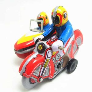 Serie di giocattoli Wind-up Classic Retry Wind Up Metal Walking Tiniccle Toy Gioca giocattolo meccanico per bambini S2452455