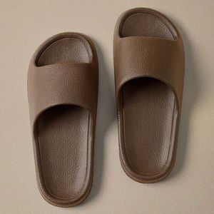 home shoes Mens Bathroom Home Slide Fashionable Soft Sole EVA Indoor Slide Womens Sandals Anti slip Indoor Shoes Pantoufle Mens Q240524