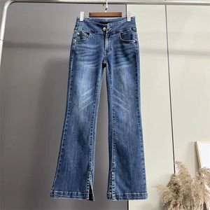 Jeans feminino na cintura baixa-baixa