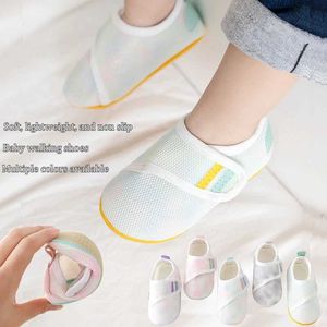 Första vandrare Baby Walking Shoes Childrens skor Lätt andas mjuk sula non slip casual vår och hösten ny D240527