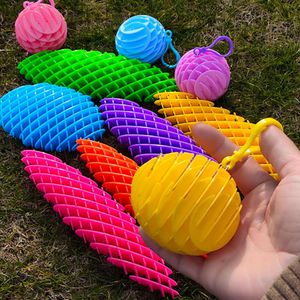Giocattoli nuovi giocattoli a sei facciate di decompressione verme artefatto stress weird worms agitarsi per bambini sollievo giocattolo 1b34e3