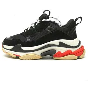 Designer 2024 Sapatos Triple S Men Women Plataforma tênis Clear Clear Black White Bege Sand cinza vermelho rosa azul real verde fúcsia vela treinadores femininos B9