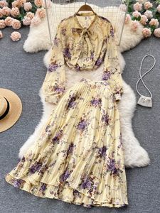 Kobiety Summer Bohemian Floral Print Scirt Zestaw Krótkie topy z długim rękawem w plisowanej talii Midi Kobiet Dwuczęściowe garnitury 240515