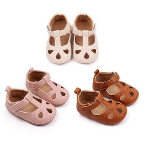 Första vandrare Baby Solid Pu Leather Shoes With Anti Slip Soft Sole Princess Shoes for Children Hollow First Walking Shoes Sandaler D240525