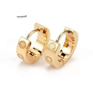 Tytan Steel Stud Forring For Woman Znakomita prosta moda C Diamentowe pierścionki Lady Kolczyki