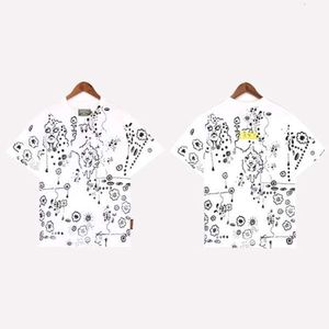 64ORデザイナーデニムティアーズの男性と女性ファッション夏の服トラックスーツコットンコーティング印刷ハイストリートカップルルーズカジュアルラウンドネックショートスリーブTシャツ
