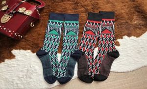 Neue Designer -Baumwollsocken Strümpfe für Frauen Luxus Ladies Marke Vintage Long Knie Socken Strumpfgeschenke Fabrik S9977538839