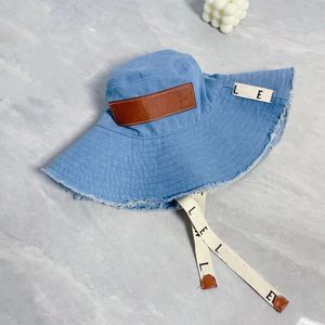 Designer de chapéu largo feminino Designer de luxo Hat Hat Men Summer ao ar livre Capata de lazer de praia de alta qualidade Classic Retro Style Bucket Hat Hat