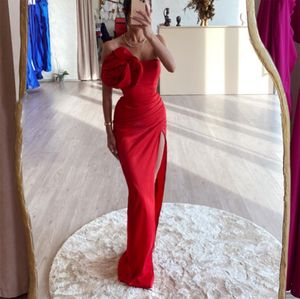 Strapless Mermaid Evening Dresses Long Prom Dress Red Crepe Formal Party Gown with Flowers
