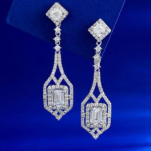 Handgjorda Moissanite Diamond Dingle Earring Real 925 Sterling Silver Jewelry Engagement Wedding Drop Earrings for Women Gift Ipgji