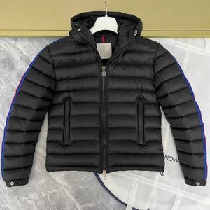 Herrarna ner parkas vinter mens jacka huva skjorta tjock casual jacka 95% vit klibbig down jacka dekorativa band broderi som skickar dammpåsar q240525