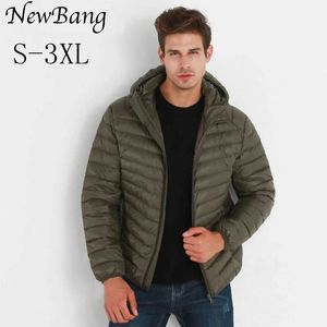 Męska Down Parkas Newbond Brand lekka męska kaczek z kapturem Ultra Light Down Jacket Męskie Przenośna i ciepła kurtka Q240525