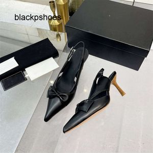 CF платье Top Leather Fashion Women Shoes High Hel Design Letter Party Свадебная туризм праздничные повседневные туфли 04-03