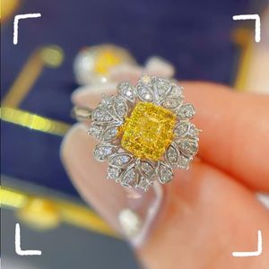 Flower Topaz Diamond Pierścień 925 Srebrny zaręczyny Pierścienie dla kobiet Bridal Birthday Party Biżuter