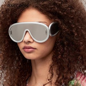 Luxury Brand One Piece Steampunk Sunglasses Women Men Vintage Fashion Oversized Sun Glasses Punk Goggles Big Frame Silver Shades 240524