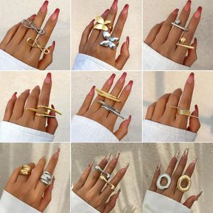 Luxur Classic French Metal Texture Smooth Farterfly Gold Ring Women's Simple Bow Double Finger Ring Silve Ring For Women Luxury Jewelry Designer Party Gifts Wedding