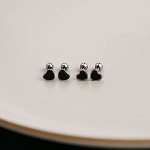 Geometriskt rostfritt stål Black Series Cross mångsidiga och minimalistiska örhängen älskar Drop Oil Personliga örhängen