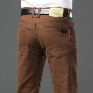 Herrbyxor Spring och Autumn New Mens Ultra Thin Elastic Jeans Fashion Edition Soft Fabric Denim Pants High Quality Green Coffee Mens Brand Trouser Q240525