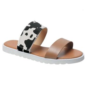 Primavera para S Sandálias Mulheres de Circus Black e Verão Moda de Moda Prinha Snake Flat Bottom Mulher StuffSssandals GiftsSsal