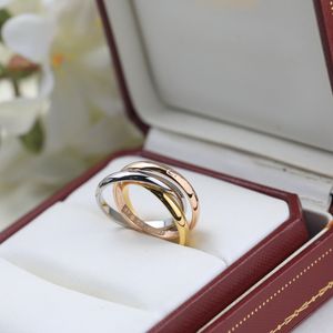 Ring Designer Ring Luxusschmuck Ringe für Frauen Alphabet Diamond Design Fashion Casual Weihnachtsgeschenk Schmucktemperament Vielseitige Ringe Szie 6-8 Sehr schön