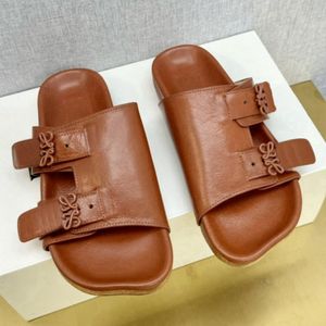 Designer toffel inomhus läder kvinna loeweshoes bruna tyg sandaler lyxiga sommaren canvas lady sunny män pool strand glida kvinnor loewesneaker med låda storlek35-45