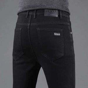 Herren Jeans 2024 Neue Herren schwarze Jeans Ultra dünne elastische koreanische Mode enge elastische Gelegenheitsmänner in voller Länge elastischer Jeans Hosen Q240525