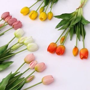 Dekorativa blommor 5 huvuden Artificial Tulip Bouquet Simulated Flower Wedding Outdoor Garden Party Decoration Pography Props Birthday Presents