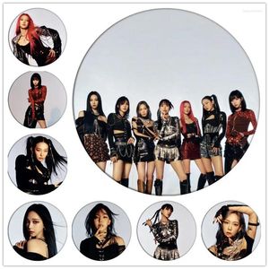 Spille Kpop Girls On Top Round Specchio Specchio a sospensione Accessori per sacchetti Keg Seul Hyoyeon Wendy Karina Winter Fan Collection