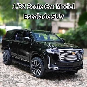 Diecast Model Cars 1/32 liga de zinco simulada para veículos off-road brinquedo escalade SUV SUV metal escala de escala de escala Modelo Toy com Luz de Luz Som T240524