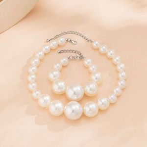 Cold Wind Jewelry Beaded Chain with Ethnic Imitation Pearl and Small Design Sense Necklace