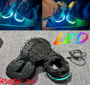 2024 Designer LED -Strecke Sneaker für Männer Frauen Schuhe Track Runner LED LED GOMMA Ledergrau -Trainer Nylon gedruckte Plattform Sneakers Light Tracks Größe 45 SDX12312