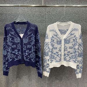 Kvinnors stickor Tees Niche Design Organza Jacquard Sticked Cardigan Sweet Girl Style Versatile Top