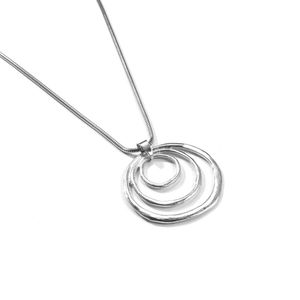 Circle Jewelry Nuova ciondolo a ciondolo esagerato La catena del maglione della collana di moda Fahion