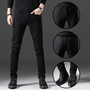 Jeans masculinos 2024 Primavera Novo jeans apertado moda elástica casual algodão Ultra Fin