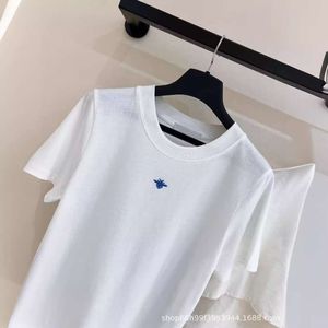 メンズTシャツ夏ユニークなデザインビー刺繍バタフライプリントTシャツシンプルなカジュアルスリミング汎用性