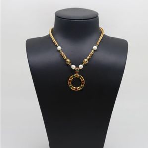 Подвесные ожерелья красочная стеклянная жемчужная европейская и американская винтажная костяная цепь змея женское ожерелье