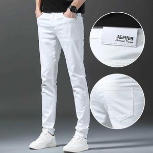Men's Jeans New autumn 2024 white mens jeans straight thin solid color casual denim Trousers classic mens brand clothing pants Q240525