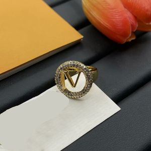 anel de ouro anel de ouro anel para homem designer moda titânio titânia aço gravado letra anel de letra portador de noivado anel de abertura do cluster jóias de anel