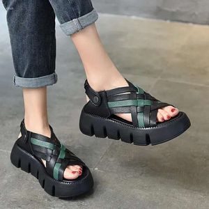 Sandálias leves de verão Sapatos de couro de couro Roman Sones grossa Sandalias vintage Peep Toe Chaussures Femme San 21a