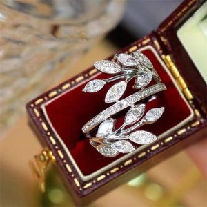 يترك AAAAA Zircon Finger Finger Ring أبيض حلقات زفاف حزب الزفاف للنساء للنساء مجوهرات المجوهرات هدية عيد ميلاد RGUHF