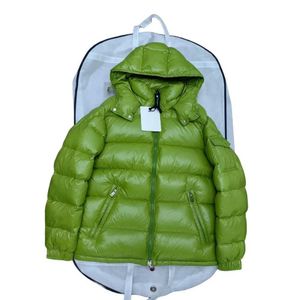 Herrarna ner parkas mens vinterjacka 95% vit klibbig fast färg varm casual jacka avtagbar huva inklusive NFC och dammväska Q240525