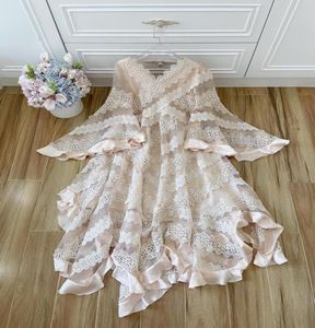 Runway Dresses lian designer designed catwalk poster long sleeve Vneck vintage dress3890101