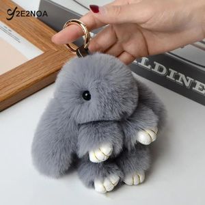 Fluffy Rabbit Fur Pompon Bunny KeyChain for Girls Bag Car Key Chain Jewelry Gift Trinket Women Taggar 240523