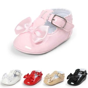 İlk yürüyüşçüler bebek sevimli yay prenses elbise ayakkabıları pu deri düz renk yumuşak dip ilk yürümeye başlayan ayakkabılar 0-18 ay yeni doğan bebek ayakkabıları q240525